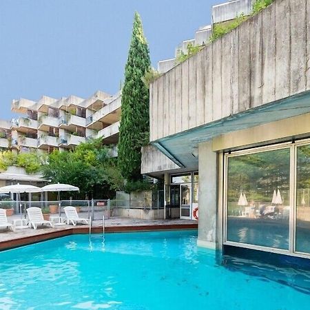 Sowell Hotels Ardeche Grospierres Exterior photo