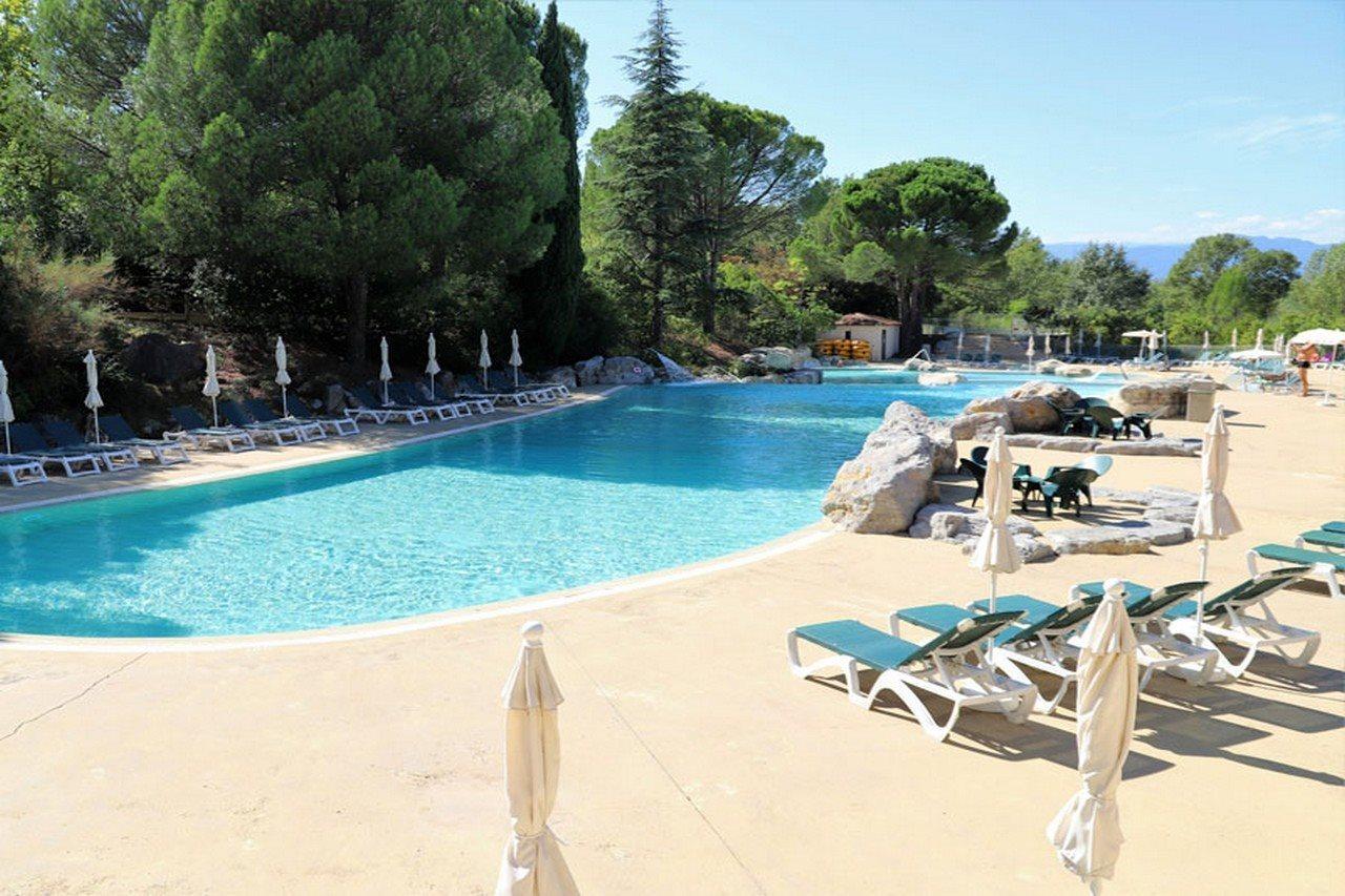Sowell Hotels Ardeche Grospierres Exterior photo
