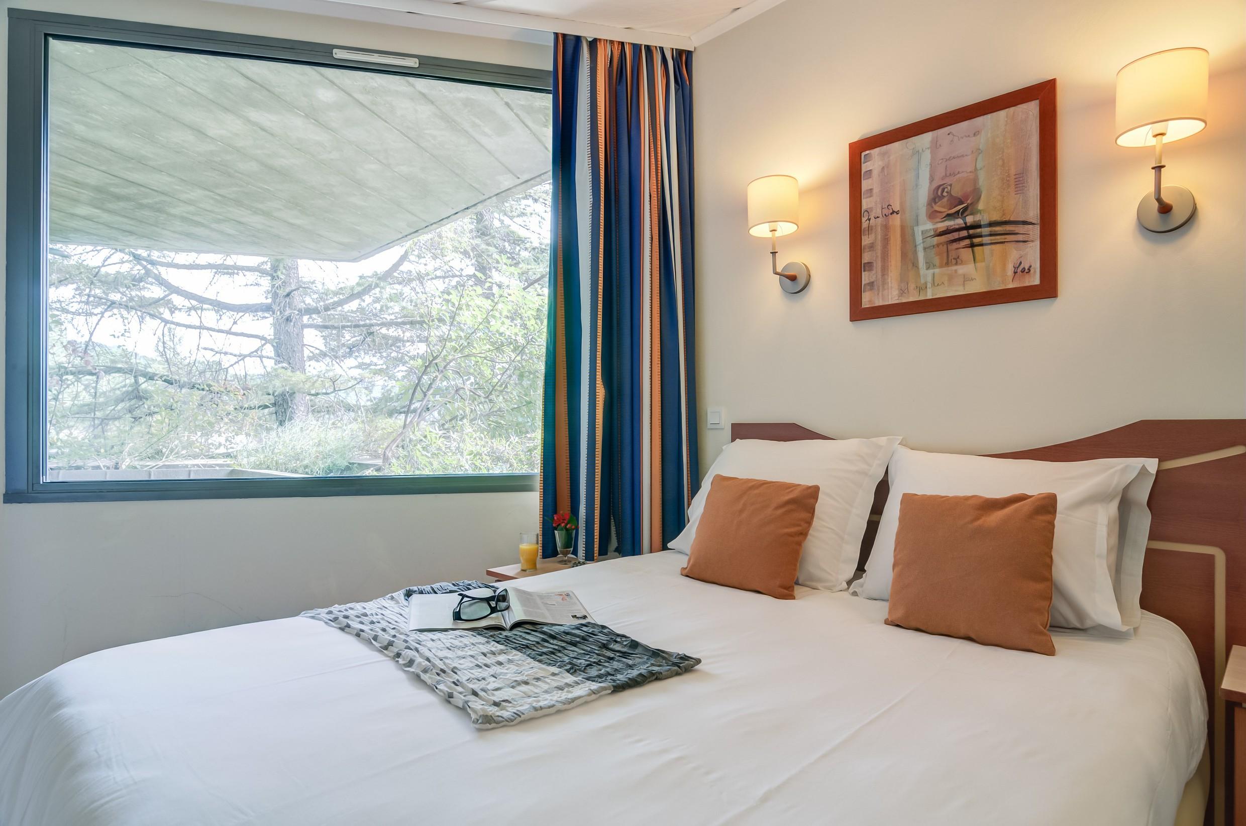 Sowell Hotels Ardeche Grospierres Exterior photo
