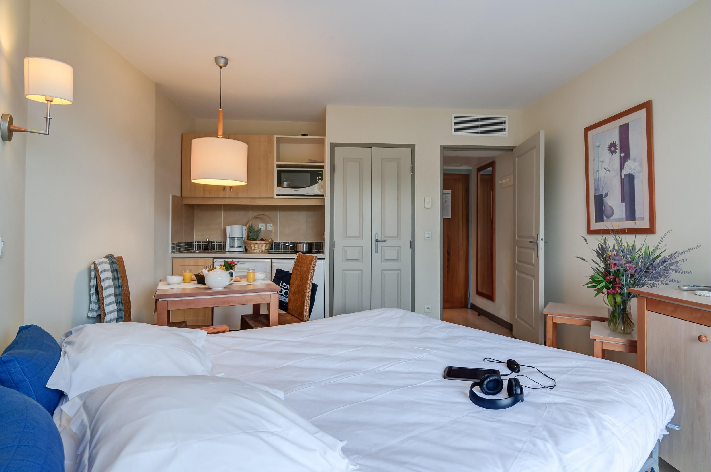 Sowell Hotels Ardeche Grospierres Exterior photo