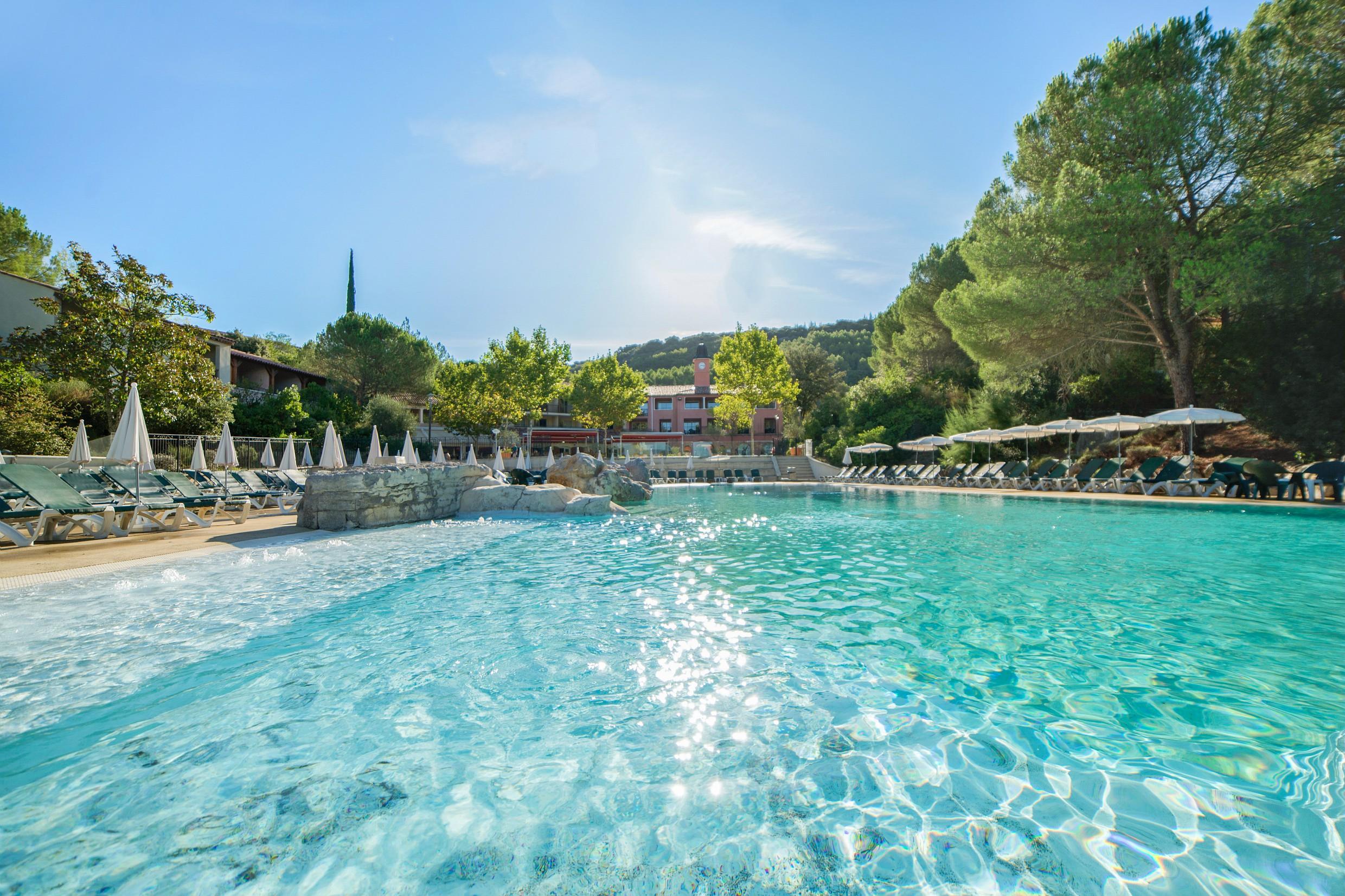 Sowell Hotels Ardeche Grospierres Exterior photo
