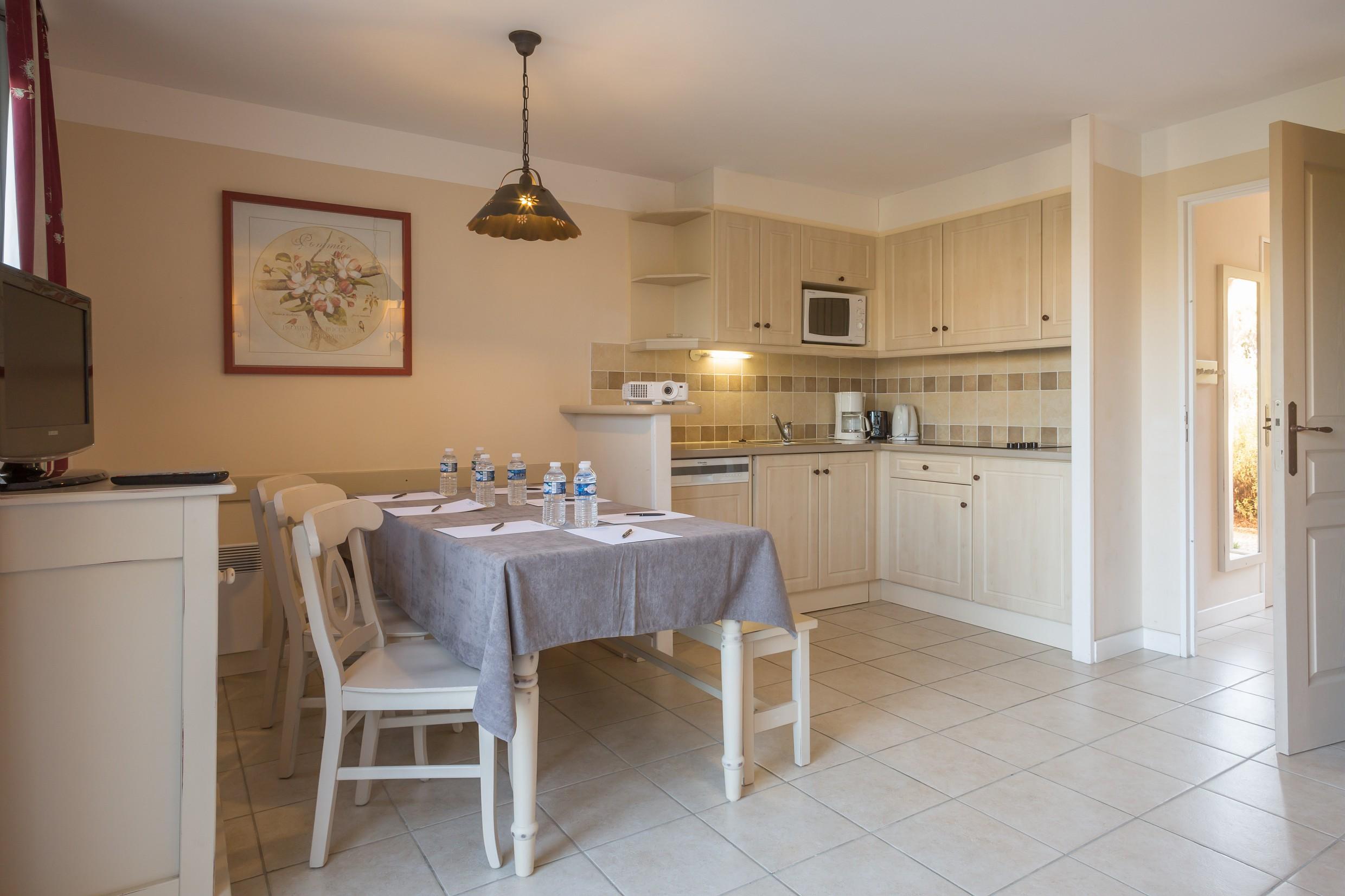 Sowell Hotels Ardeche Grospierres Exterior photo