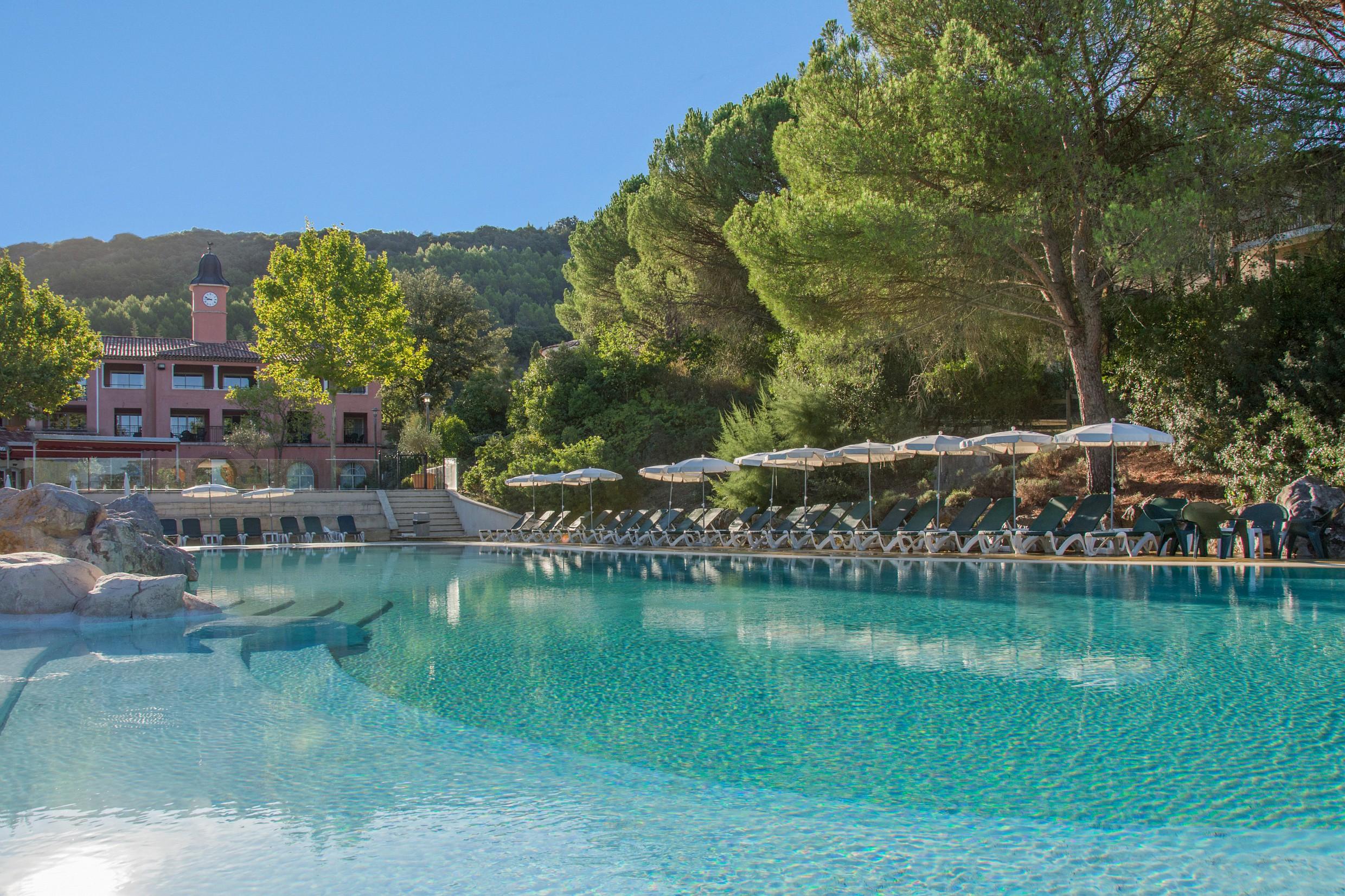 Sowell Hotels Ardeche Grospierres Exterior photo
